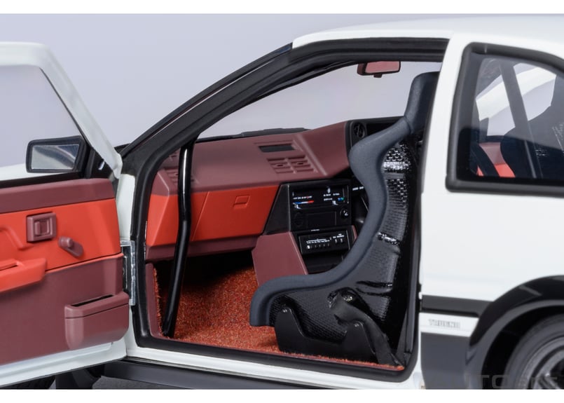 AUTOart 1/18 トヨタ スプリンター トレノ (AE86) 「頭文字 D」 “プロジ