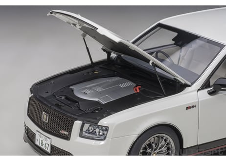 AUTOart 1/18　トヨタ センチュリー GRMN （パール・ホワイト）　78764