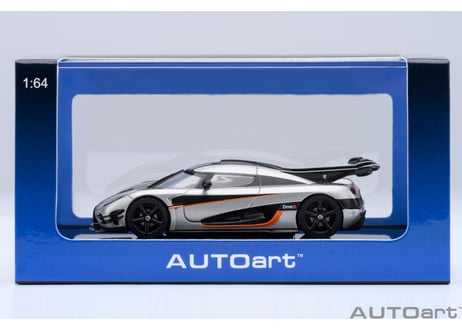 AUTOart 1/64　ケ－ニグセグ One：1 （メタリック・シルバー／カーボン・ブラック／オレンジ）　20042