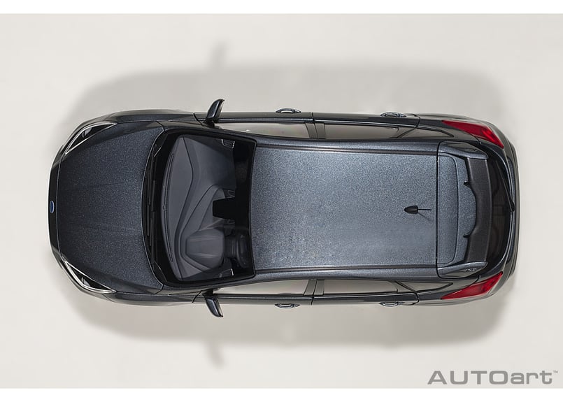 AUTOart 1/18 フォード フォーカス RS (メタリック・グレー AUTOart 1/18 フォード フォーカス RS (メタリック・グレー
