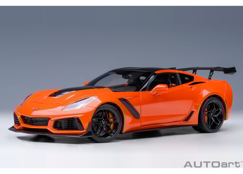 701-014 GT SPIRIT 1/18 シボレー コルベット C7-R GT Spirit Chevrolet Corvette Z06 C7-R Edition 2016 Yellow 1