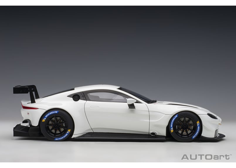 AUTOart 1/18 アストンマーチン ヴァンテージ GTE 2018 AUTOart 1/18 アストンマーチン ヴァンテージ GTE 2018