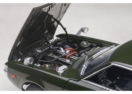 AUTOart 1/18　トヨタ セリカ リフトバック 2000GT （RA25） 1973 （モスグリーン）　78768
