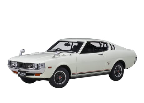 AUTOart 1/18　トヨタ セリカ リフトバック 2000GT （RA25） 1973 （ホワイト）　78766