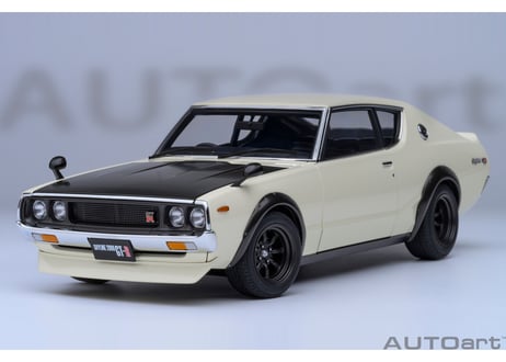 ”オンラインストア限定モデル”　AUTOart 1/18　日産 スカイライン 2000GT-R （KPGC110）チューンド・バージョン（ホワイト／カーボン・ボンネット）　77478