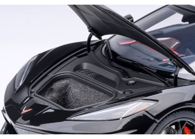 AUTOart 1/18 シボレー コルベット (C8) スティングレイ Z51 AUTOart 1/18 シボレー コルベット (C8) スティングレイ Z51