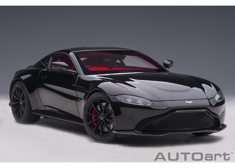 AUTOart 1/18　アストンマーチン ヴァンテージ 2019 （ブラック／カーボンブラック・ルーフ）　70275