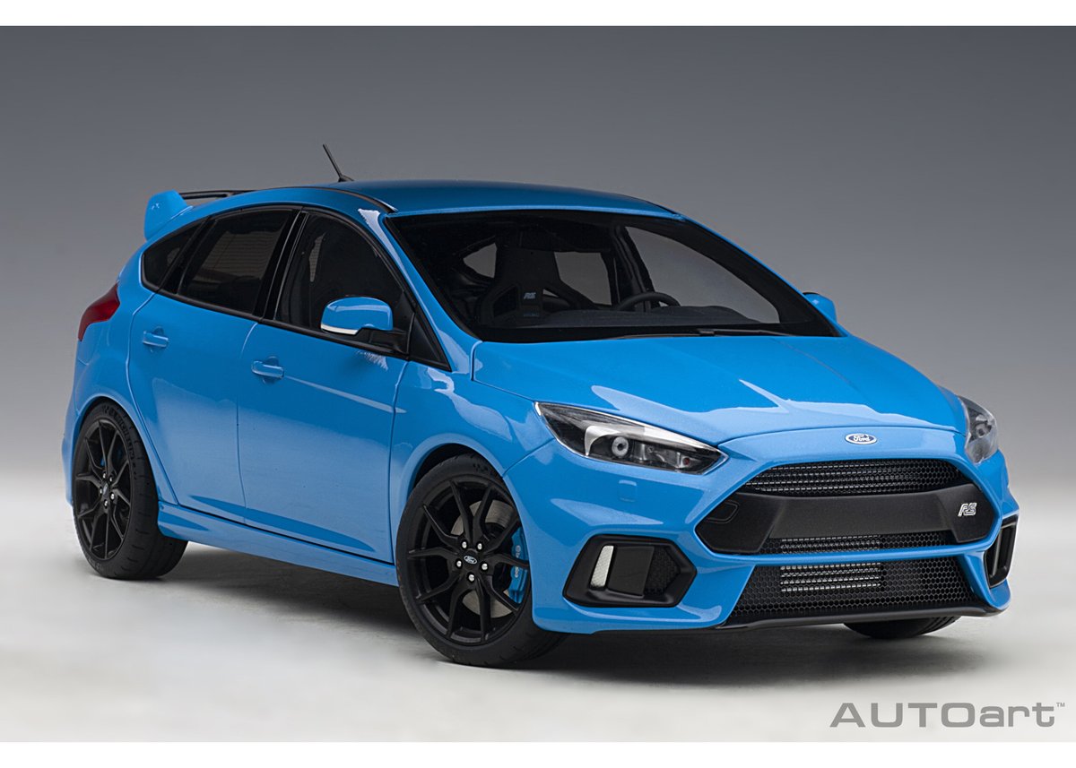 福袋 公式 1/18 AUTOart フォード AUTOar | 72953 (ブルー) RS フォーカス 乗用車