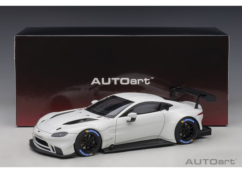AUTOart 1/18 アストンマーチン ヴァンテージ GTE 2018 AUTOart 1/18 アストンマーチン ヴァンテージ GTE 2018