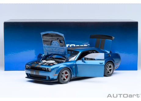 AUTOart 1/18　ダッジ チャレンジャー SRT スーパー ストック 2023 （パール・ブルー／カーボンブラック・ストライプ ＜FROSTBITE＞）　71767