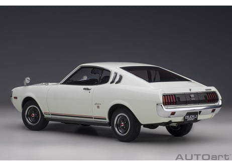 AUTOart 1/18　トヨタ セリカ リフトバック 2000GT （RA25） 1973 （ホワイト）　78766