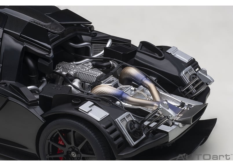 AUTOart 1/18 マクラーレン P1 (メタリック・ブラック/レッド AUTOart 1/18 マクラーレン P1 (メタリック・ブラック/レッド