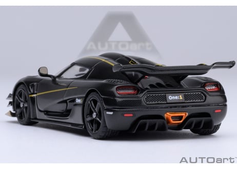AUTOart 1/64　ケ－ニグセグ One：1 （カーボン・ブラック／ゴールド）　20043