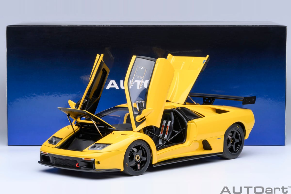 【AUTOart】 1/18 ランボルギーニディアブロGTR AUTOart 1/18 ランボルギーニ ディアブロ GTR （メタリック・ブルー