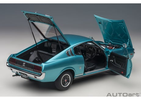 AUTOart 1/18　トヨタ セリカ リフトバック 2000GT （RA25） 1973 （ターコイズブルー・メタリック）　78767