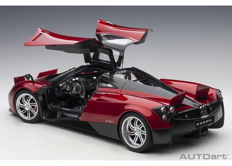 AUTOart 1/12 パガーニ ウアイラ (メタリック・レッド) 12234 AUTOart 1/12 パガーニ ウアイラ (メタリック・レッド) 12234