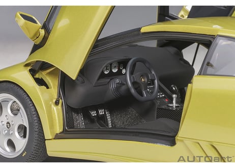 AUTOart 1/18　ランボルギーニ ディアブロ SE30  （GIALLO SPYDER／メタリック・イエロー）　79157