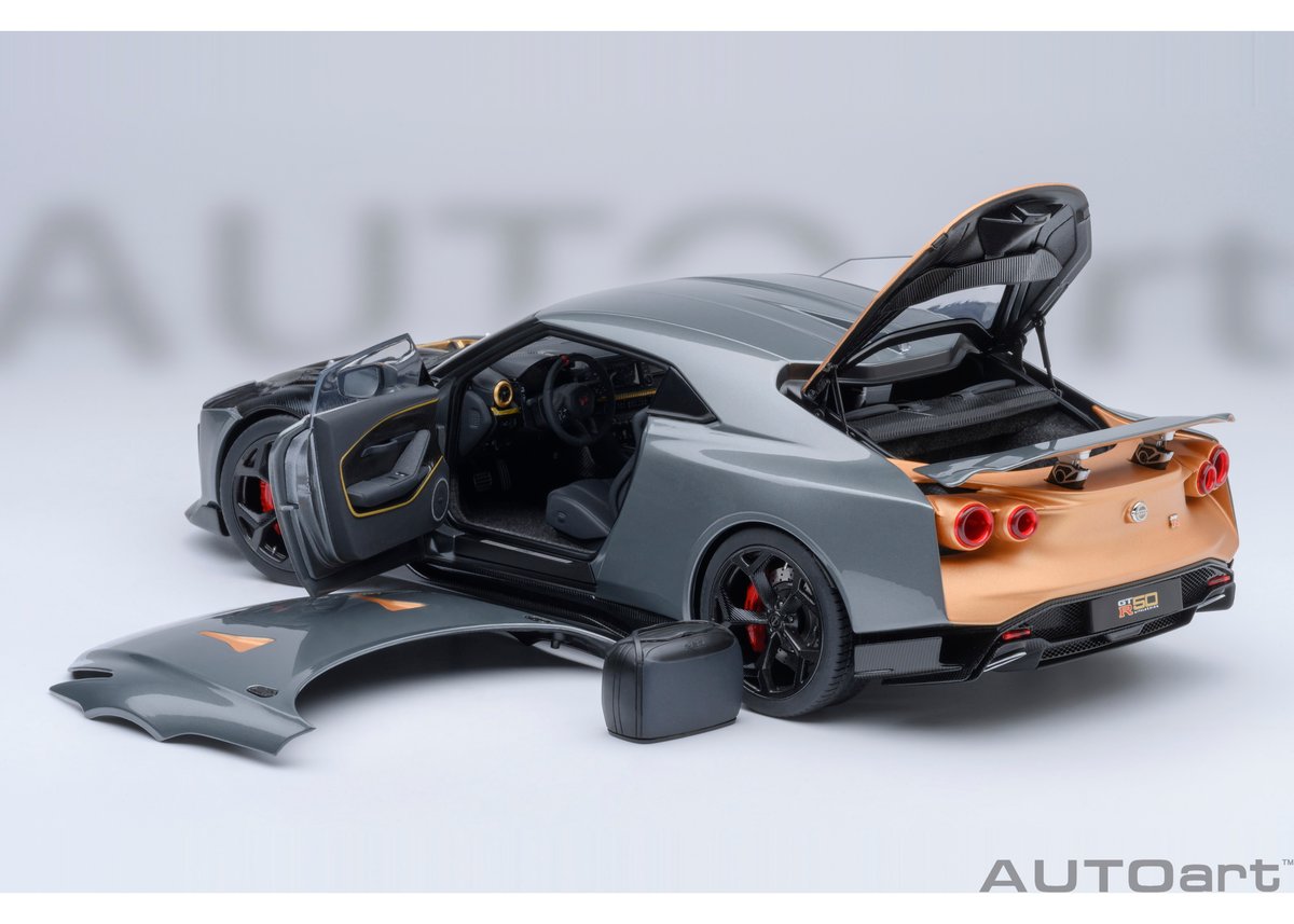 AUTOart 1/18 NISSAN GT-R50 by ITALDESIGN （グレー／ゴ
