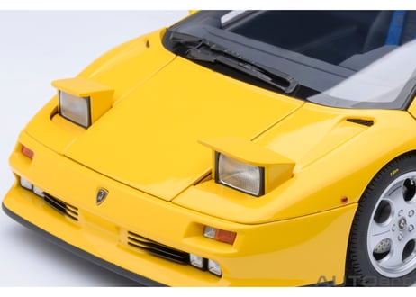 AUTOart 1/18　ランボルギーニ ディアブロ SE30 イオタ （イエロー）　79144