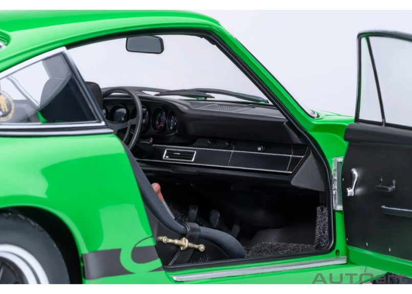 AUTOart 1/18 ポルシェ 911 カレラ 2.7 RS （バイパー グリーン／ブラッ