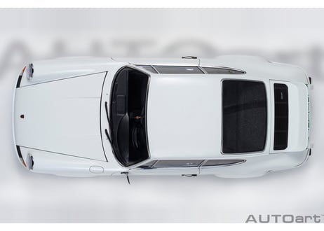 AUTOart 1/18　ポルシェ 911 カレラ 2.7 RS （グランプリホワイト／グリーン・ストライプ）　78031