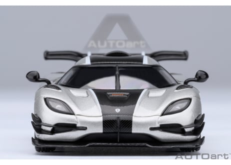 AUTOart 1/64　ケ－ニグセグ One：1 （メタリック・シルバー／カーボン・ブラック／オレンジ）　20042