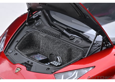 AUTOart 1/18　 リバティーウォーク LB‐シルエット ワークス ランボルギーニ ウラカン GT （ハイパー・レッド）　79126