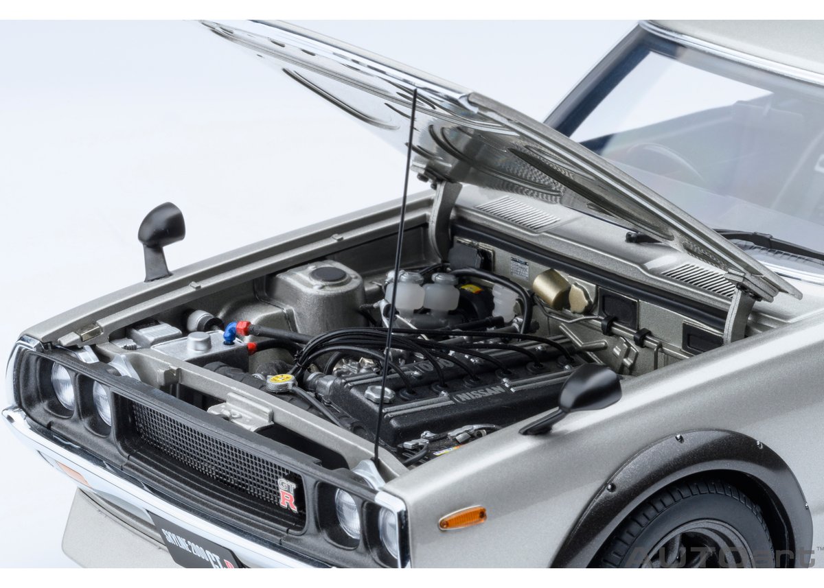 AUTOart 1/18 日産 スカイライン 2000GT-R （KPGC110） チューンド