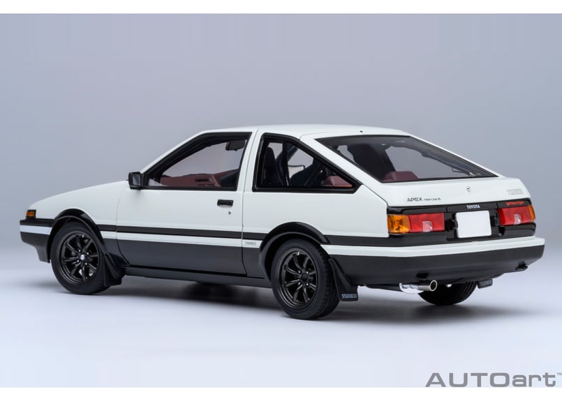 AUTOart 1/18 トヨタ スプリンター トレノ (AE86) 「頭文字 D