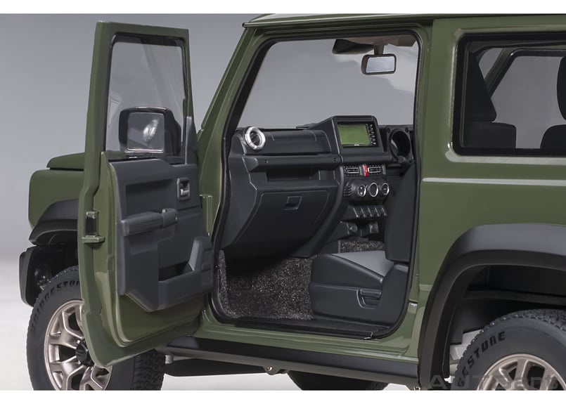 AUTOart 1/18 スズキ ジムニー シエラ （JB74） （モスグリーン） 78509