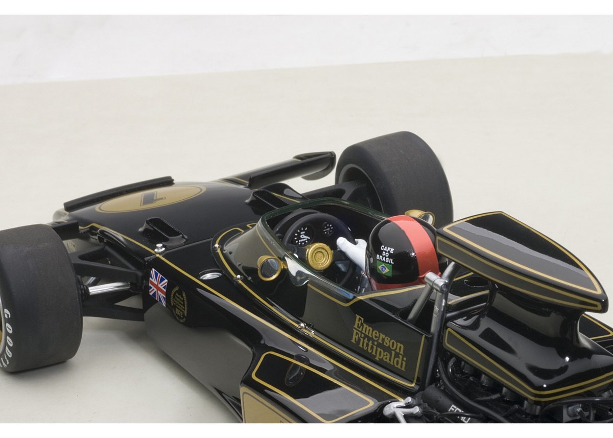 AUTOart 1/18 ロータス 72E 1973 #1 エマーソン・フィッティパルディ 8