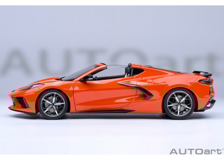 AUTOart 1/18　シボレー コルベット （C8） スティングレイ Z51 （オレンジ）　71283