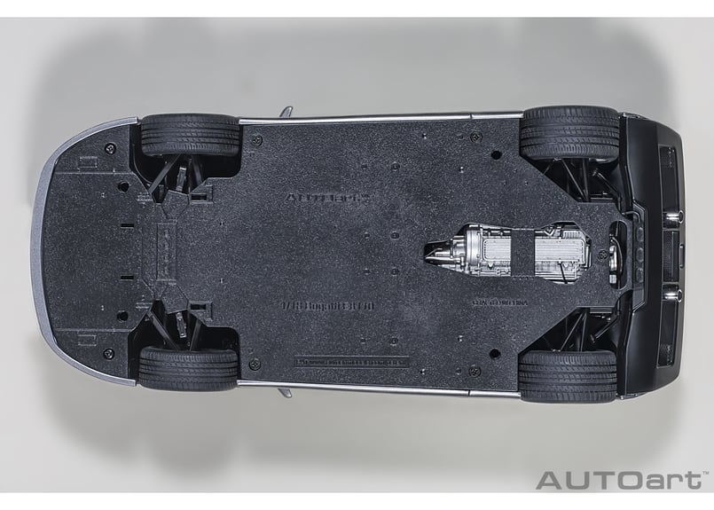 AUTOart 1/18 ブガッティ EB110 SS (シルバー・メタリック AUTOart 1/18 ブガッティ EB110 SS (シルバー・メタリック