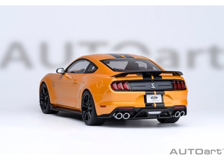AUTOart 1/18　フォード マスタング シェルビー GT500 （オレンジ／ブラック・ストライプ）　73099