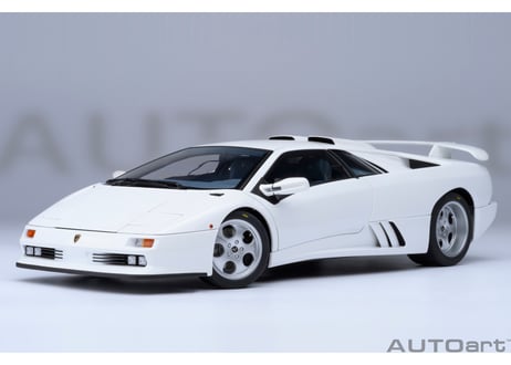 AUTOart 1/18　ランボルギーニ ディアブロ SE30 イオタ （ホワイト）　79145