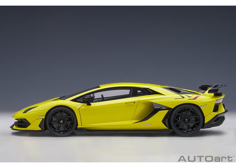 AUTOart 1/18　ランボルギーニ アヴェンタドール SVJ （パール・イエロー）　79175