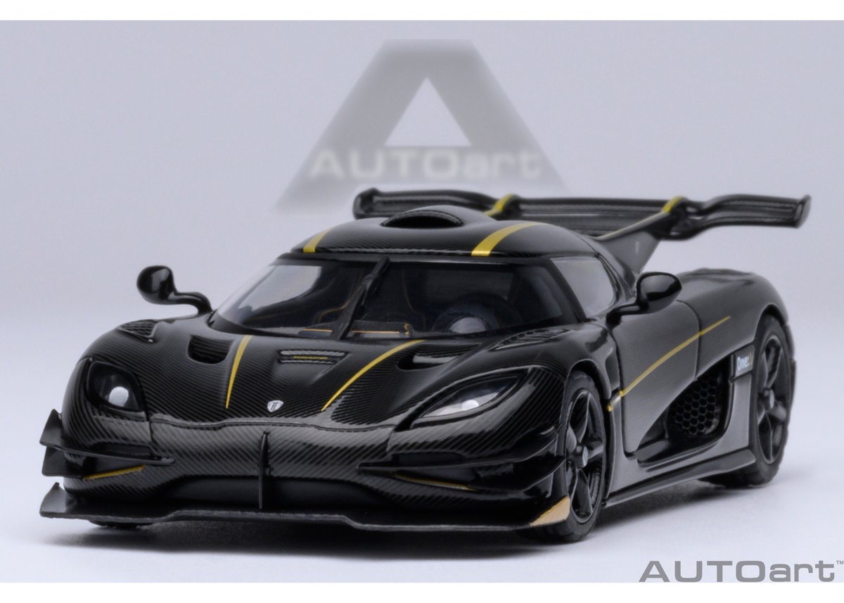 AUTOart 1/64 ケ－ニグセグ One：1 （カーボン・ブラック