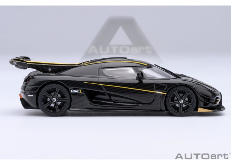 AUTOart 1/64 ケ－ニグセグ One：1 （カーボン・ブラック／ゴールド