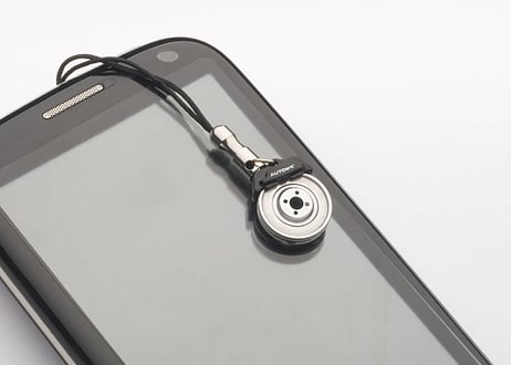 AUTOart  ブレーキディスク モバイルフォン ペンダント （ブラックキャリパー）　41573