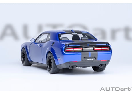 AUTOart 1/18　ダッジ チャレンジャー SRT ジェイルブレイク 2022 （メタリック・ブルー／カーボンブラック・ストライプ ＜INDIGO BLUE＞）　71763