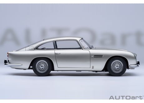 AUTOart 1/18　アストンマーチン DB5 （シルバー・メタリック）　70287