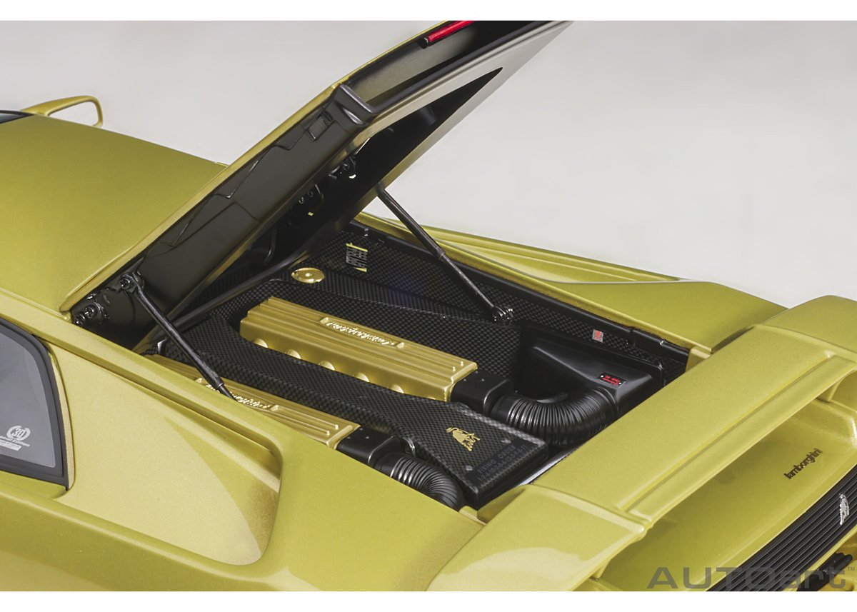 AUTOart 1/18 ランボルギーニ ディアブロ SE30 (GIALLO SPYDER AUTOart 1/18 ランボルギーニ ディアブロ SE30 (GIALLO SPYDER