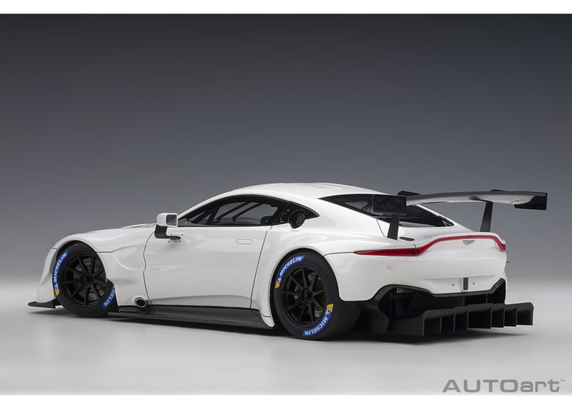 AUTOart 1/18 アストンマーチン ヴァンテージ GTE 2018 AUTOart 1/18 アストンマーチン ヴァンテージ GTE 2018