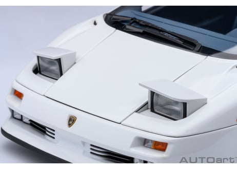 AUTOart 1/18　ランボルギーニ ディアブロ SE30 イオタ （ホワイト）　79145