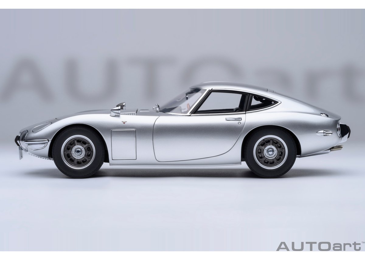 AUTOart 1/18 トヨタ 2000GT 1967 （シルバー） 79548 | AUT