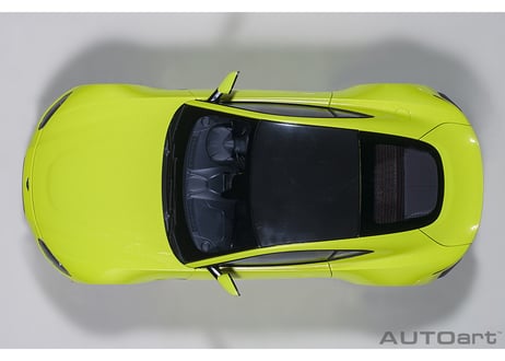 AUTOart 1/18　アストンマーチン ヴァンテージ 2019 （メタリック・ライムグリーン／カーボンブラック・ルーフ）　70279