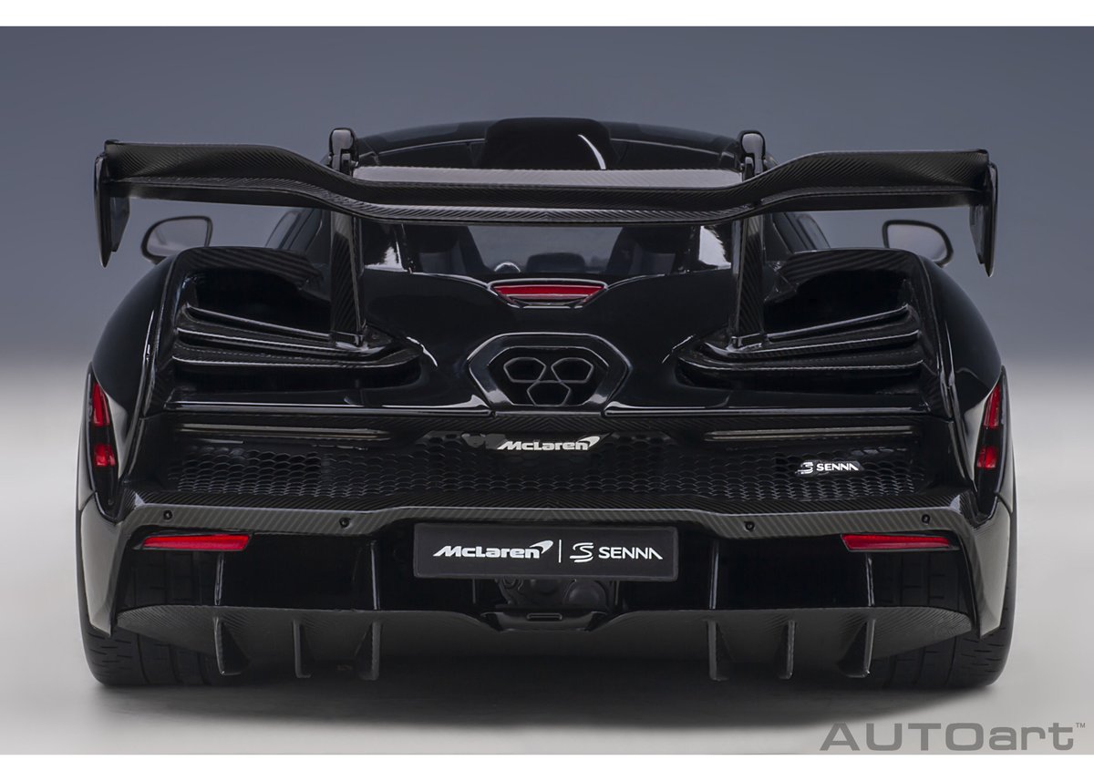 AUTOart 1/18 マクラーレン セナ (ブラック) 76076 | AUTOart O AUTOart 1/18 マクラーレン セナ (ブラック) 76076 | AUTOart O