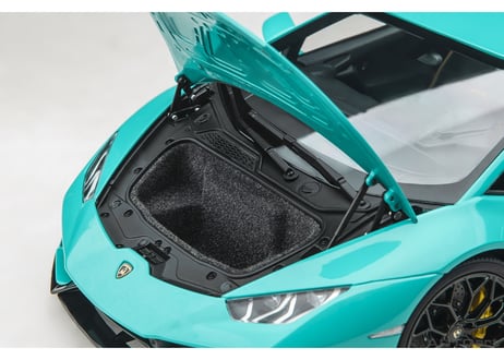 AUTOart 1/18　ランボルギーニ ウラカン EVO （ターコイズブルー）　79211