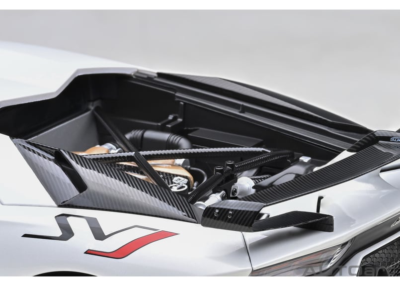 AUTOart 1/18 ランボルギーニ アヴェンタドール SVJ (パール AUTOart 1/18 ランボルギーニ アヴェンタドール SVJ (パール