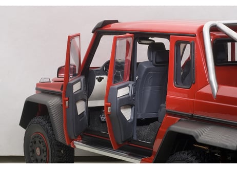 1/18　メルセデス ベンツ G63 AMG 6x6 （レッド）　76304